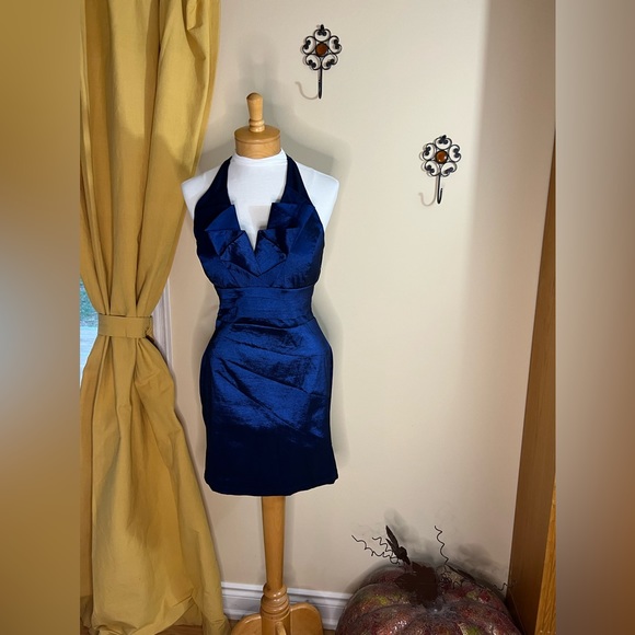 Daisy Dresses & Skirts - Stunning Blue Taffeta Party Dress
